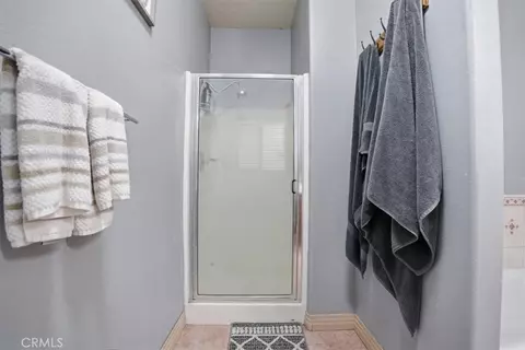 Bath - 9323 Serra, Phelan, CA 92371 photo 5 of 5