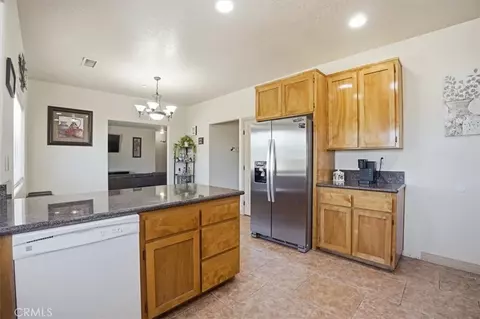 Kitchen - 9323 Serra, Phelan, CA 92371 photo 3 of 8