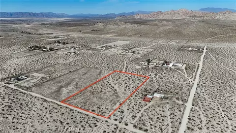 39226 Furst St, Lucerne Valley, CA 92356