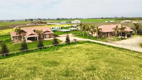 10267 Road 248, Terra Bella, CA 93270