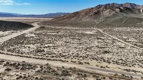 798 Verdugo Ave, Lucerne Valley, CA 92356