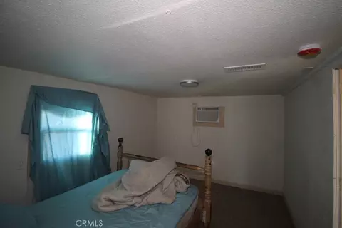 Bedroom - 35630 San Bernardino, Daggett, CA 92327 photo 2 of 4