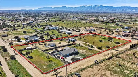 10276 Aster Rd, Oak Hills, CA 92344