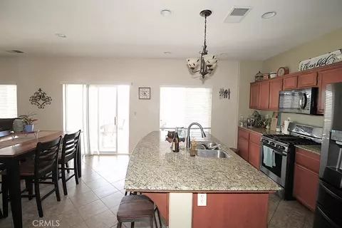 Kitchen - 924 Condor, Barstow, CA 92311 photo 2 of 2