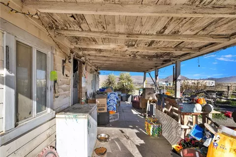 Exterior - 11805 Cove, Lucerne Valley, CA 92356 photo 7 of 11