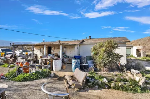 Exterior - 11805 Cove, Lucerne Valley, CA 92356 photo 8 of 11