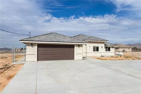 22562 Houston St, Apple Valley, CA 92308