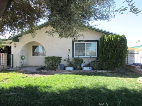 1050 Arroyo Dr, Barstow, CA 92311