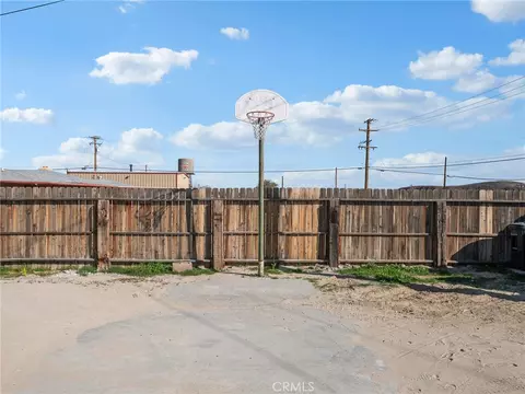 Exterior - 29246 Radio, Barstow, CA 92311 photo 9 of 14