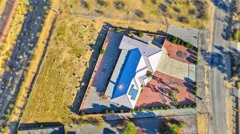 View/Area - 16460 Malahat Rd, Apple Valley, CA 92307 photo 8 of 10