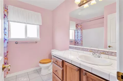 Bath - 16460 Malahat Rd, Apple Valley, CA 92307 photo 3 of 5