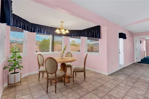 Dining - 16460 Malahat Rd, Apple Valley, CA 92307 photo 1 of 2