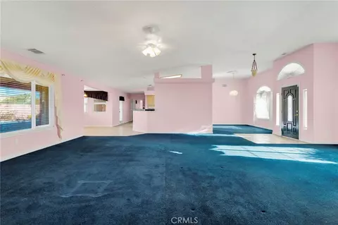 Living - 16460 Malahat Rd, Apple Valley, CA 92307 photo 6 of 6