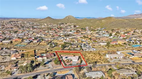 View/Area - 16460 Malahat Rd, Apple Valley, CA 92307 photo 9 of 10