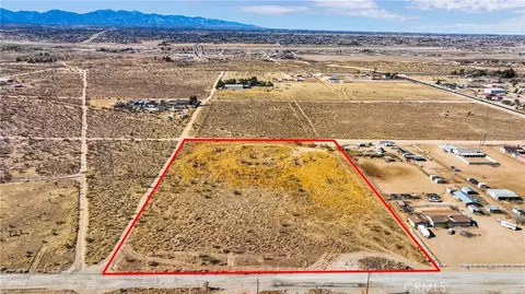 11 Juniper St, Apple Valley, CA 92307 photo 4