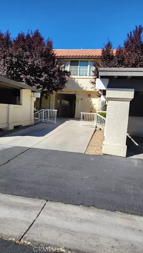 19229 Palo Verde Dr, Apple Valley, CA 92308