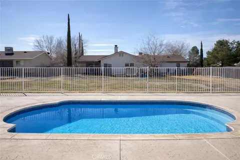 18804 Vine St, Hesperia, CA 92345