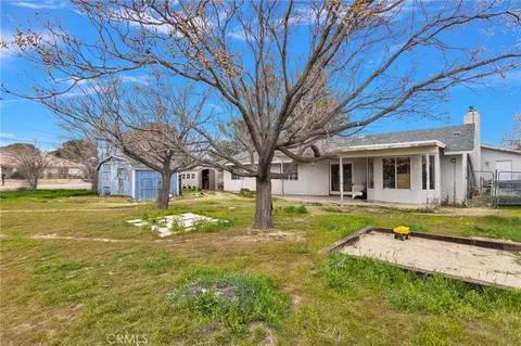 Exterior - 17405 Adobe, Hesperia, CA 92345 photo 5 of 6