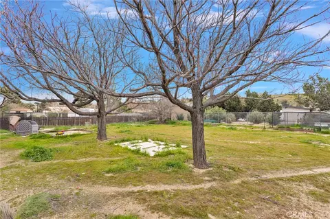 Exterior - 17405 Adobe, Hesperia, CA 92345 photo 3 of 6