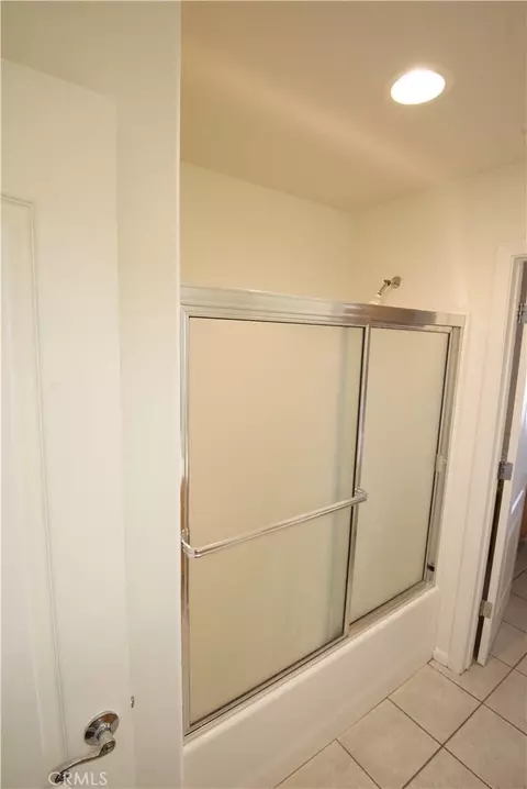 Bath - 17482 Walnut, Hesperia, CA 92345 photo 1 of 3