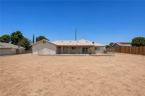 Exterior - 17482 Walnut, Hesperia, CA 92345 photo 4 of 4