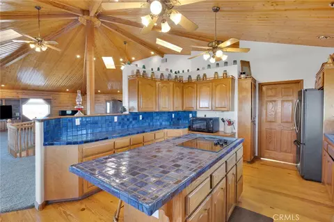 Kitchen - 10328 El Centro, Oak Hills, CA 92344 photo 3 of 5