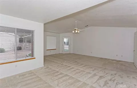 Living - 13311 Choco, Apple Valley, CA 92308 photo 6 of 8