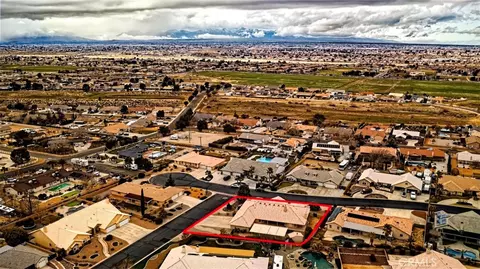 View/Area - 13311 Choco, Apple Valley, CA 92308 photo 8 of 9