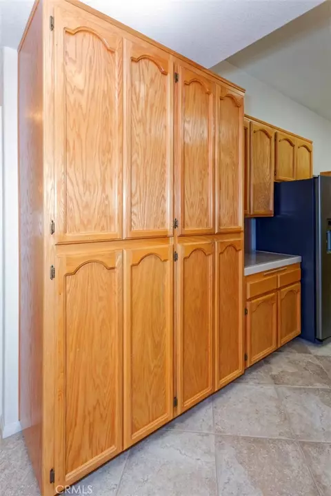 Kitchen - 13311 Choco, Apple Valley, CA 92308 photo 5 of 5