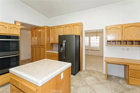 Kitchen - 13311 Choco, Apple Valley, CA 92308 photo 3 of 5