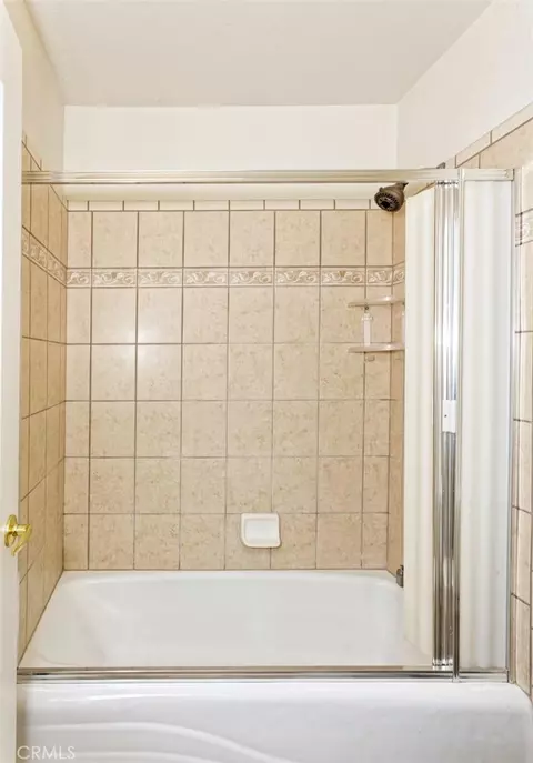 Bath - 13311 Choco, Apple Valley, CA 92308 photo 1 of 3