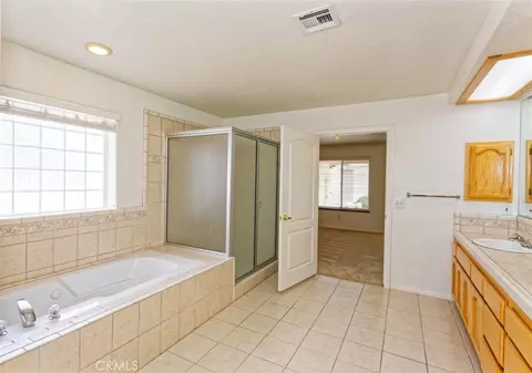Bath - 13311 Choco, Apple Valley, CA 92308 photo 2 of 3