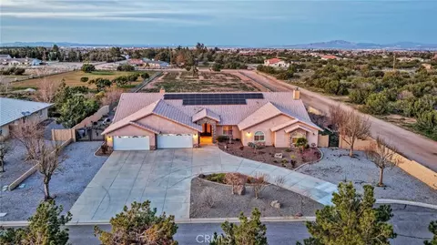 12290 Larch Rd, Oak Hills, CA 92344