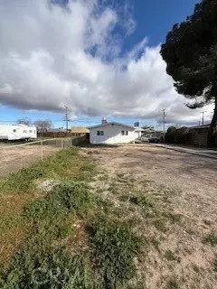 Other - 16366 Walnut, Hesperia, CA 92345 photo 3 of 24
