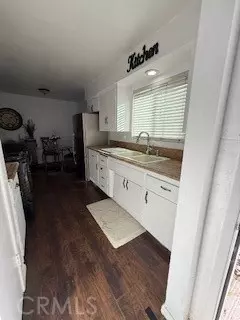 Kitchen - 16366 Walnut, Hesperia, CA 92345 photo 2 of 2