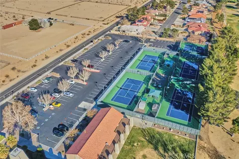 15224 Tournament Dr, Helendale, CA 92342 photo 6
