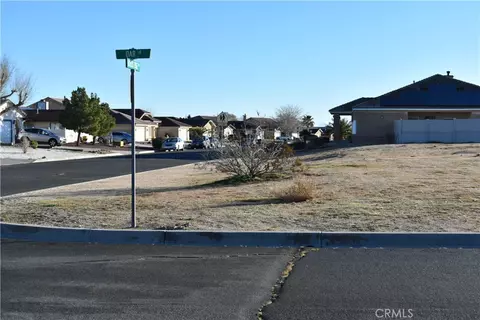 26555 Oar Ln, Helendale, CA 92342