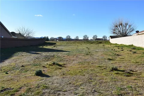 27237 Peach Tree Ln, Helendale, CA 92342