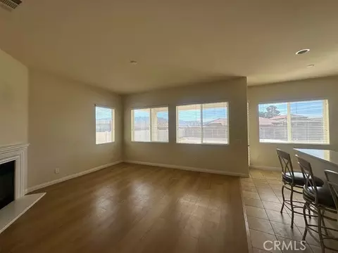 Living - 19721 Chicory Ct, Apple Valley, CA 92308 photo 4 of 9