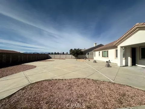 Exterior - 19721 Chicory Ct, Apple Valley, CA 92308 photo 11 of 11