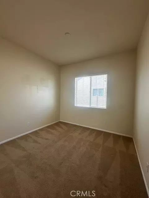 Bedroom - 19721 Chicory Ct, Apple Valley, CA 92308 photo 5 of 6