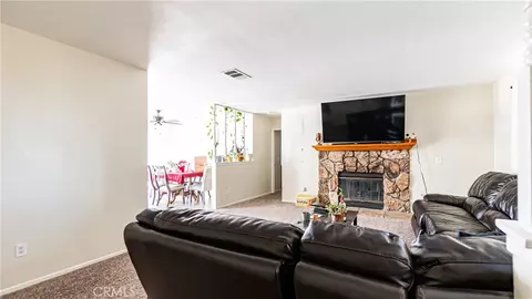 Living - 22993 Eyota, Apple Valley, CA 92308 photo 2 of 2