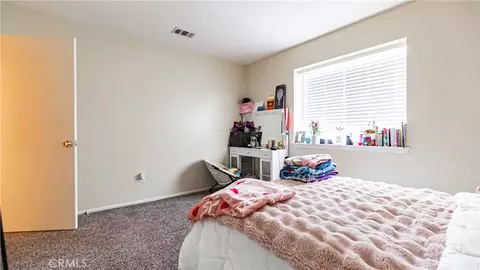 Bedroom - 22993 Eyota, Apple Valley, CA 92308 photo 5 of 7
