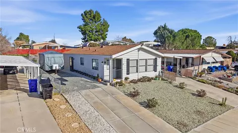 13877 Tam O Shanter Dr, Victorville, CA 92395
