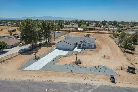 14416 Ricaree Rd, Apple Valley, CA 92307