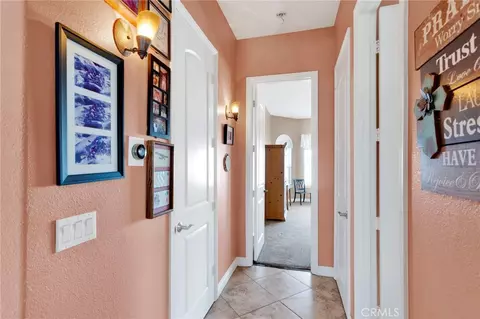 Entry Way - 15005 Tournament, Helendale, CA 92342 photo 3 of 3
