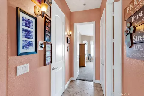 Entry Way - 15005 Tournament, Helendale, CA 92342 photo 4 of 4
