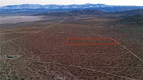 701 Venada Rd, Lucerne Valley, CA 92356
