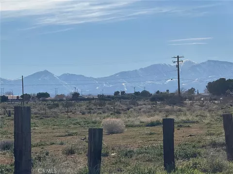 13290 Smoketree St, Victorville, CA 92392