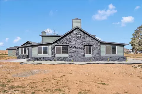 Exterior - 14344 Central Rd, Apple Valley, CA 92307 photo 5 of 8